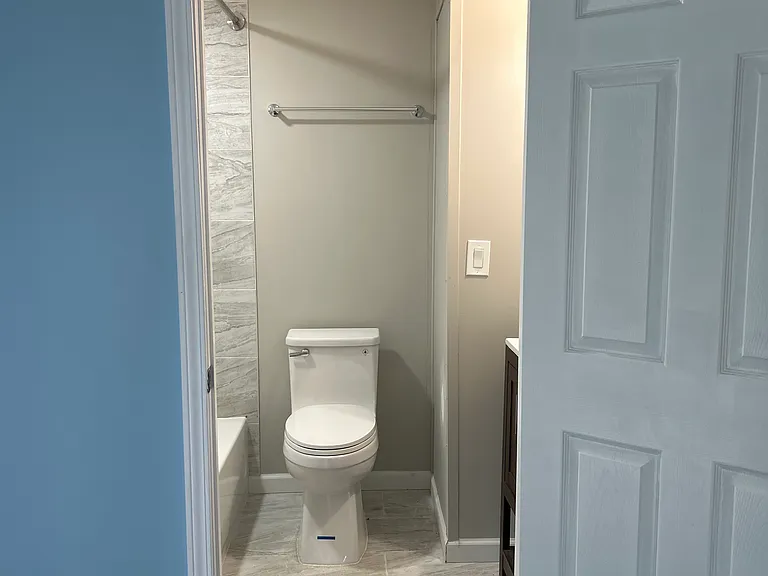 3203 Claiborne Dr — Photo 2