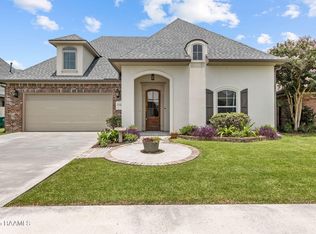 110 Woodhaven Rd, Youngsville, LA 70592