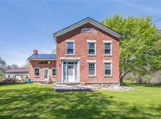 1694 Payne Rd, Farmington, NY 14425