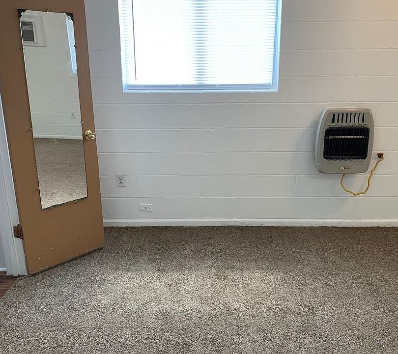 1st image of 520 W Kleberg Ave APT 2