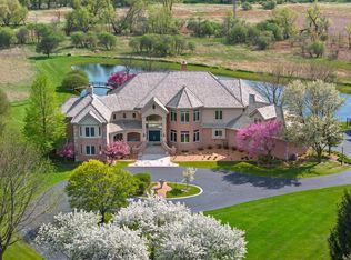 N84W36411 Riverwood LANE, Oconomowoc, WI 53066