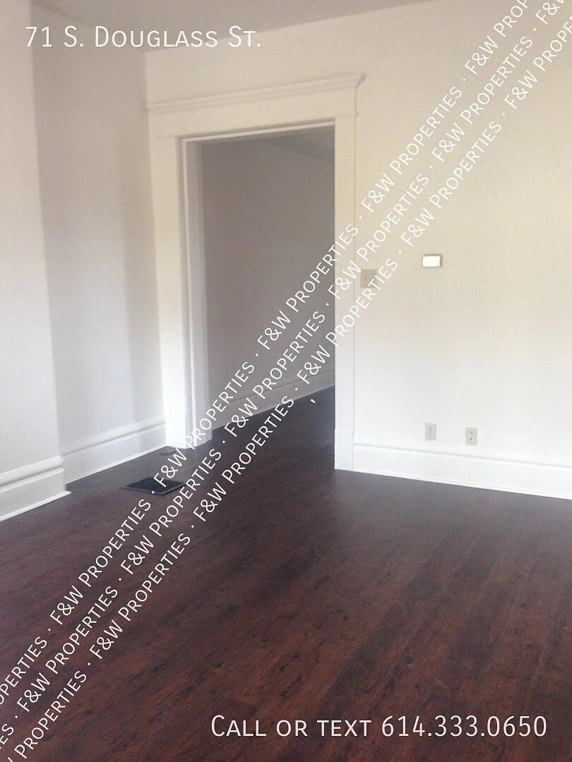 Townhome in the heart of Olde Towne East. — Photo 2