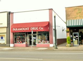 1319 Commercial St, Astoria, OR 97103