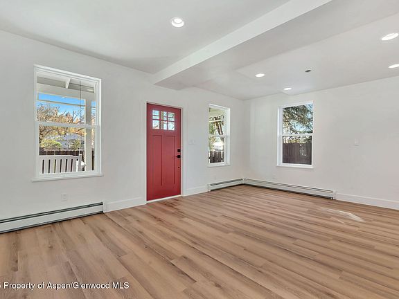 5th image of 340 E Jefferson Ave