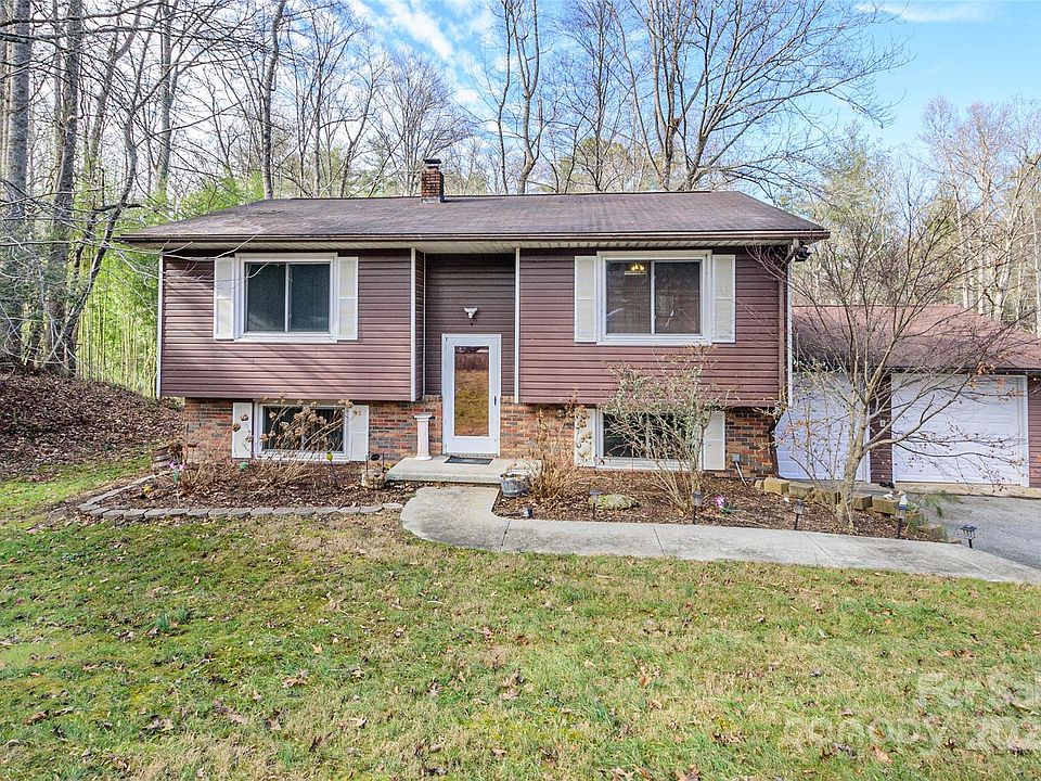 1st image of 220 Leverette Dr