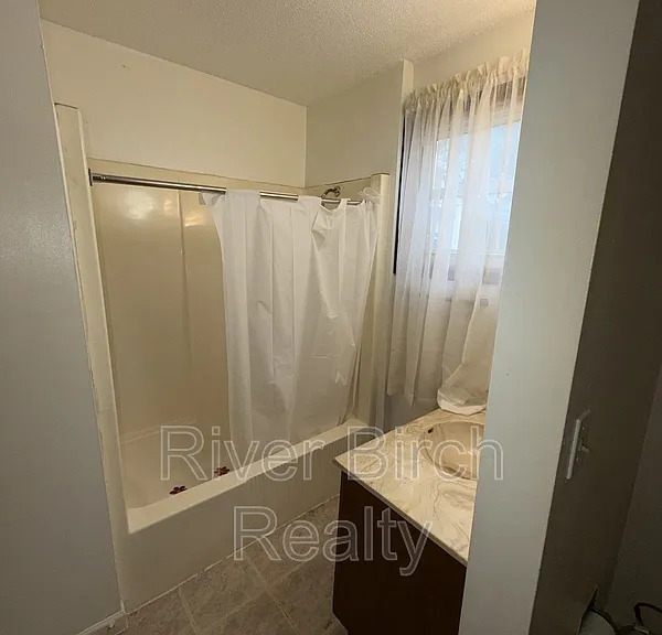 425 W Lawrence Ave #2 — Photo 7