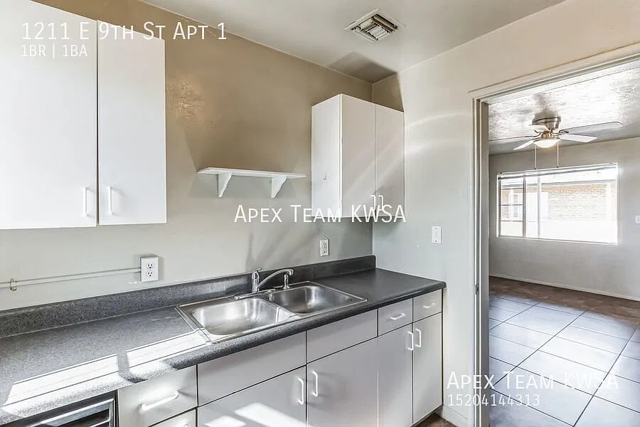 $775- Charming 1 Bed |1 Bath unit Available Just South of the University of Arizona! — Photo 2