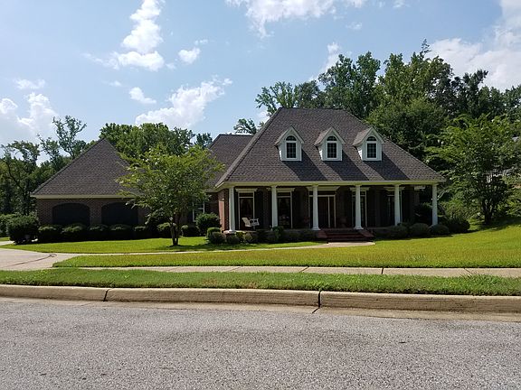 3rd image of 120 Carlton Place Dr