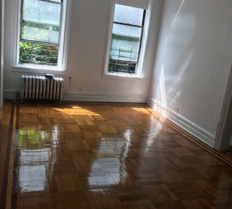 1st image of 165 Sherman Ave APT 2R