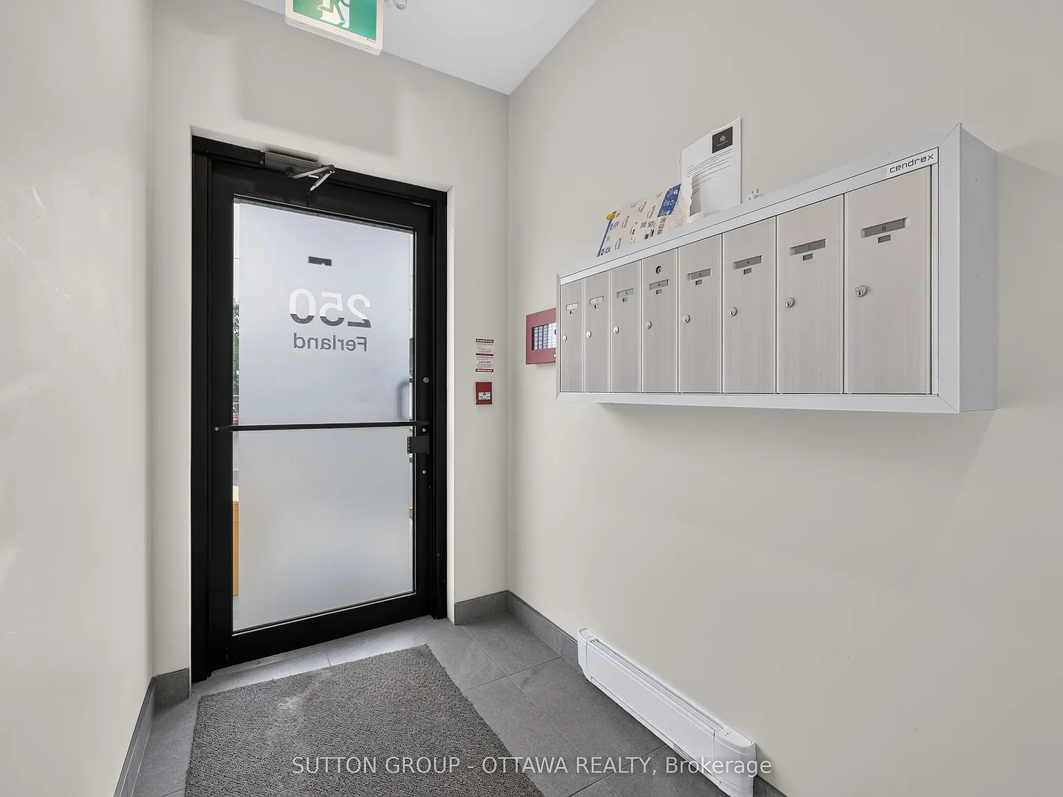 2 bed, $2,200 — Photo 4