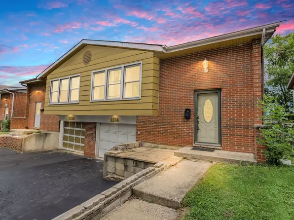 1114 Countryside Dr, Hanover Park, IL 60133