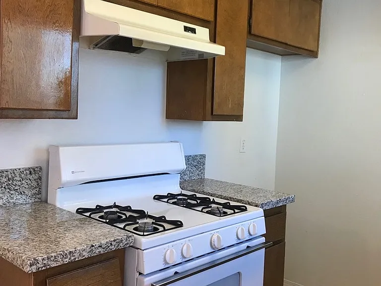 1186 E Lugonia Ave — Photo 6