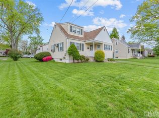 502 Decatur Ave, Middlesex, NJ 08846