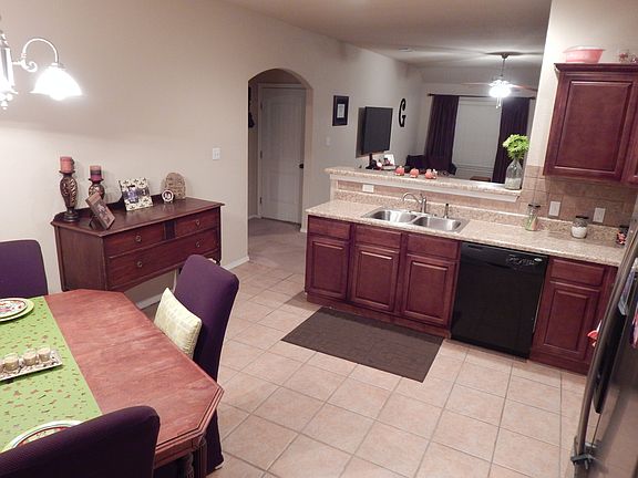 5th image of 1907 Willow Oak Dr