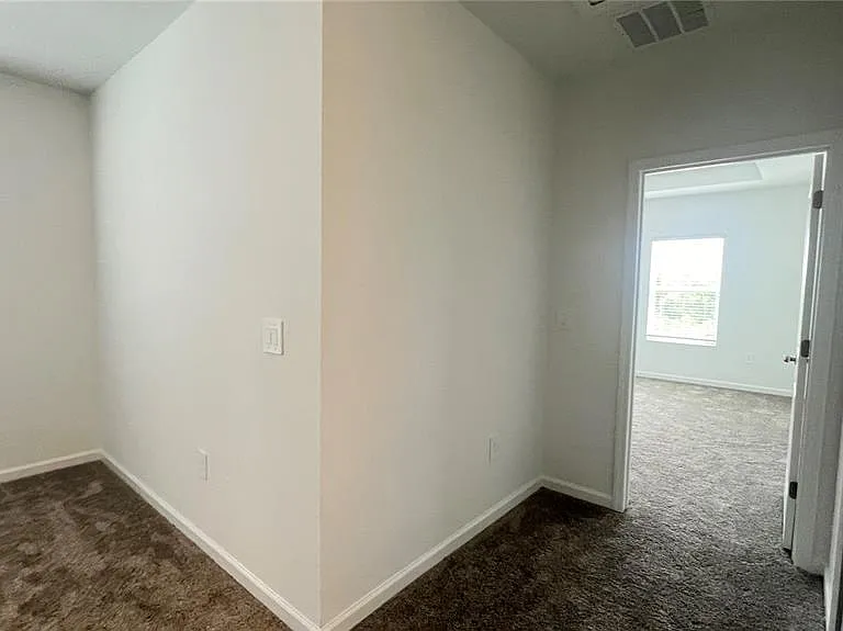 2821 Pierr St — Photo 31