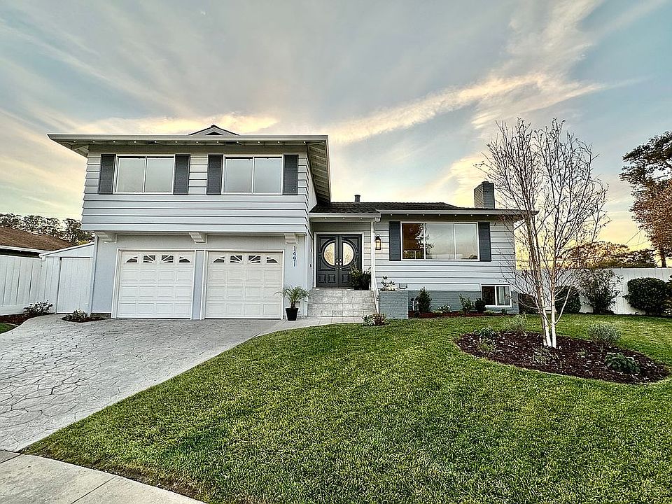 1st image of 149 Sir Francis Ct