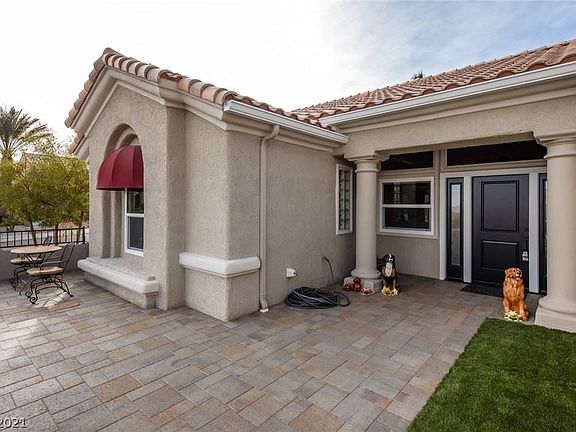 3rd image of 10701 Blackburn Ct