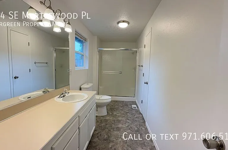 664 SE Myrtlewood Pl — Photo 10