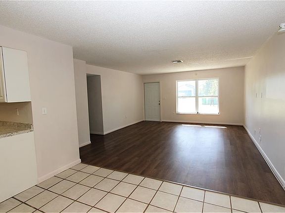 3rd image of 22388 Elmira Blvd
