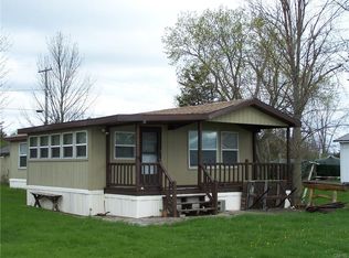 8615 State Park Rd, Three Mile Bay, NY 13693