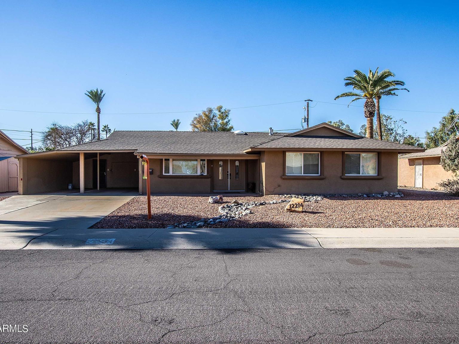 12214 N Thunderbird Rd