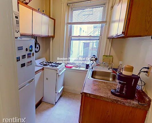 111 Park Dr. #24 Boston - Fenway Unit Photo 3