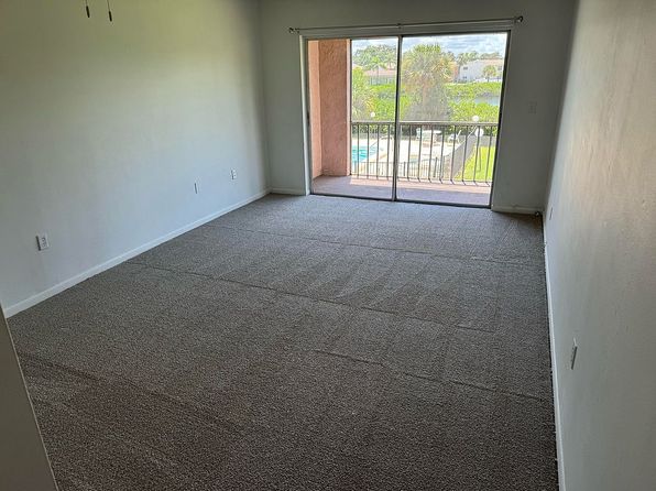 1860 Massachusetts Ave NE APT 207