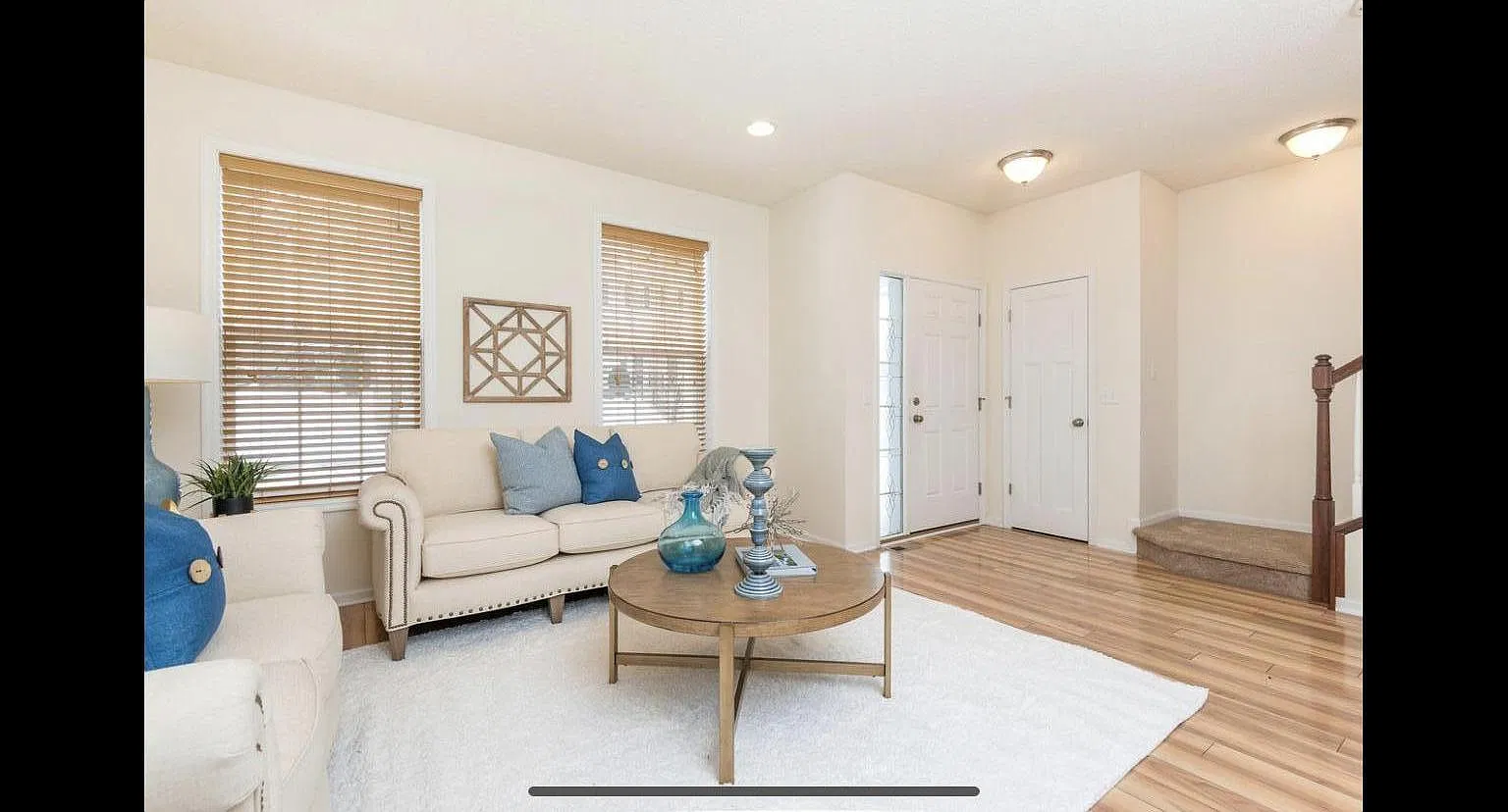 4 bed, 2291 sqft, $2,999 — Photo 4