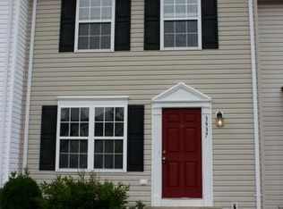 3937 Saint Michaels Sq, Fredericksburg, VA 22408