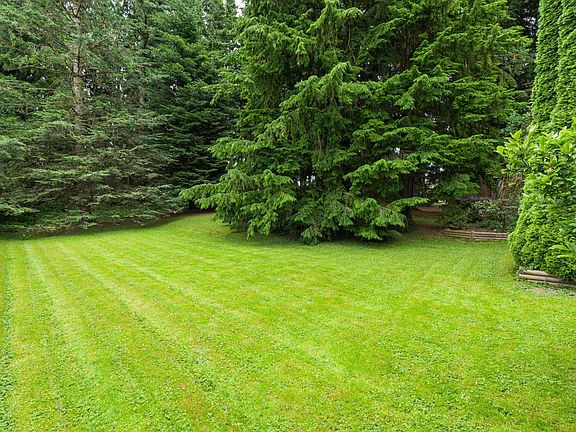 5th image of 2161 Martens St