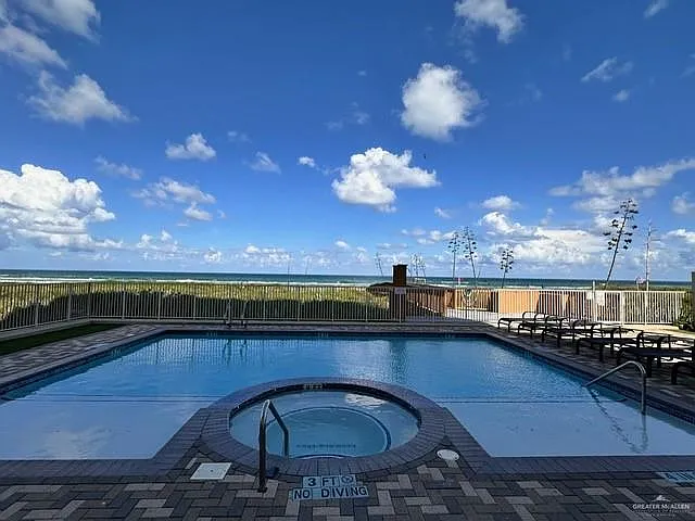 2700 Gulf Blvd #204 — Photo 25