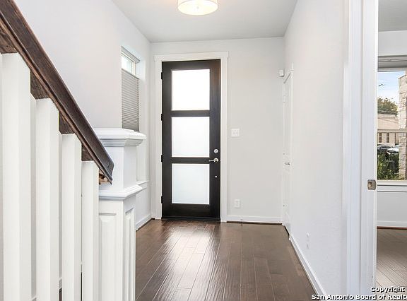 5th image of 2104 N Saint Marys St