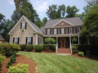 102 Cedar Cliff Ct, Cary, NC 27518