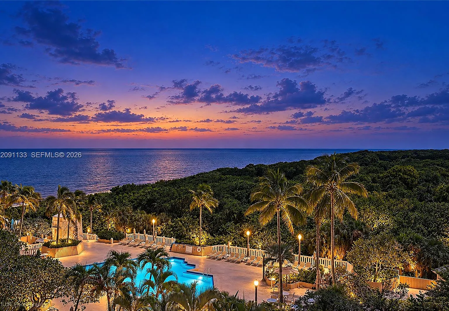 Towers Of Key Biscayne Co — Photo 1