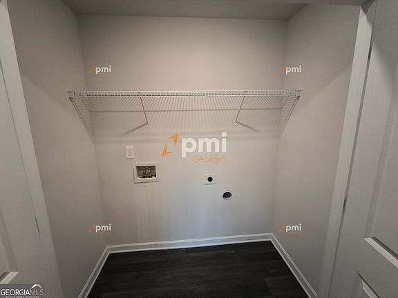 5th image of 141 Dogwood Ln