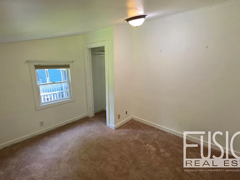 446 Colchester Ave — Photo 20