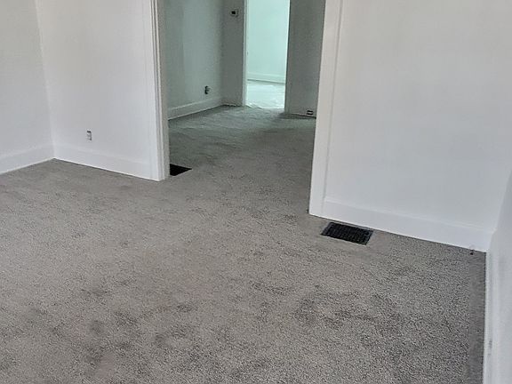 4th image of 5606 Warren Ave APT 1