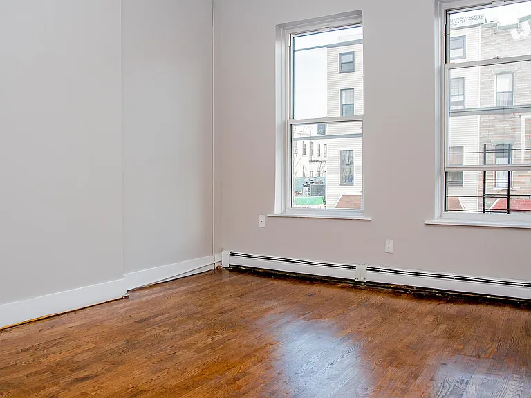 197 Stockholm St #2R — Photo 10