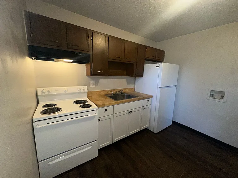 3501 Elm St — Photo 11
