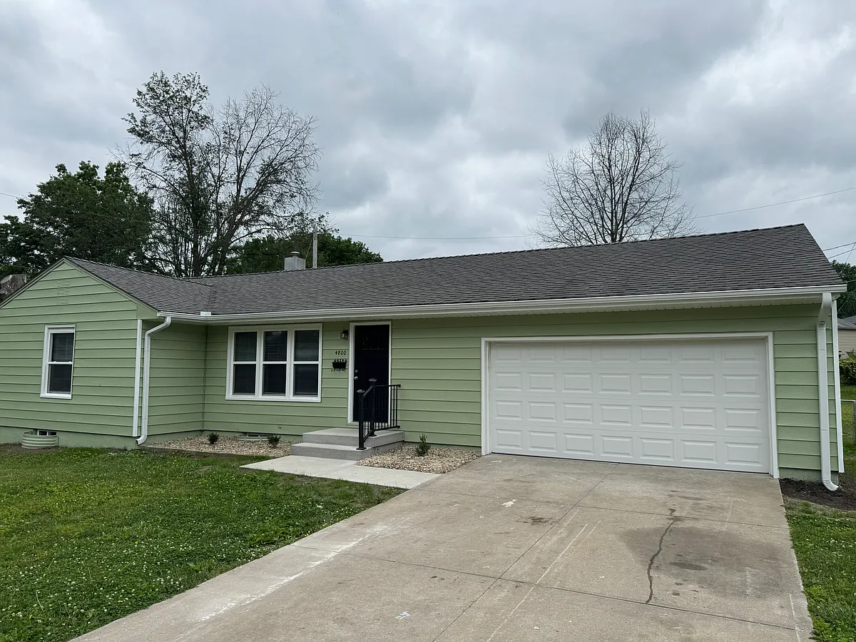 Building Photo - 4800 S Crysler Dr