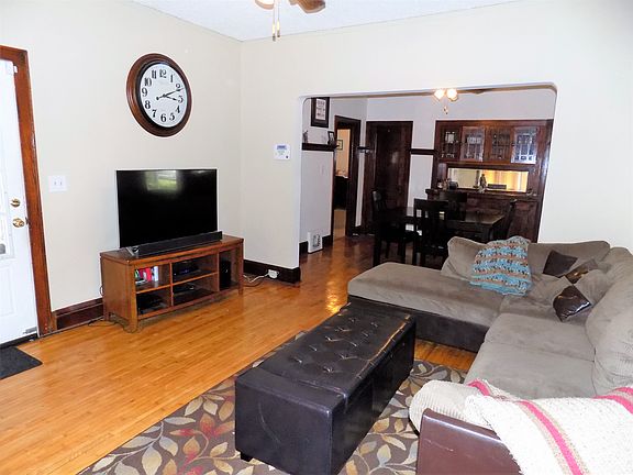 3rd image of 3234 Oliver Ave N