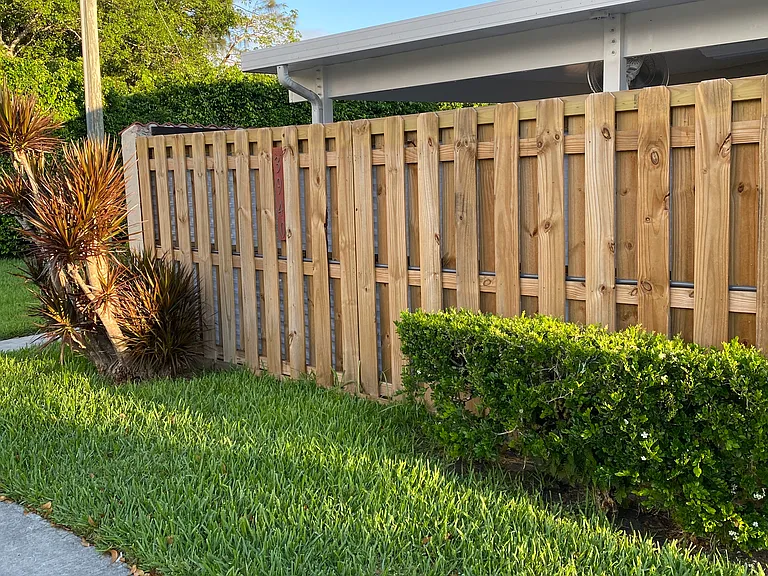 3940 Victoria Dr — Photo 2
