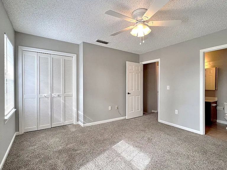 1870 Avenue Q SW — Photo 12