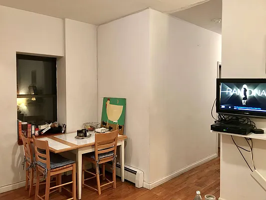 Rented by The Ave Agency, LLC | media 37