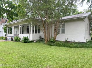 1303 River Rd, Greenwood, MS 38930