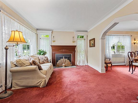 5th image of 612 Hughes Street