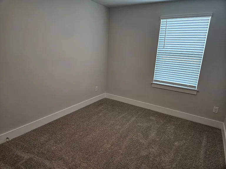 4341 Majesty Dr — Photo 11
