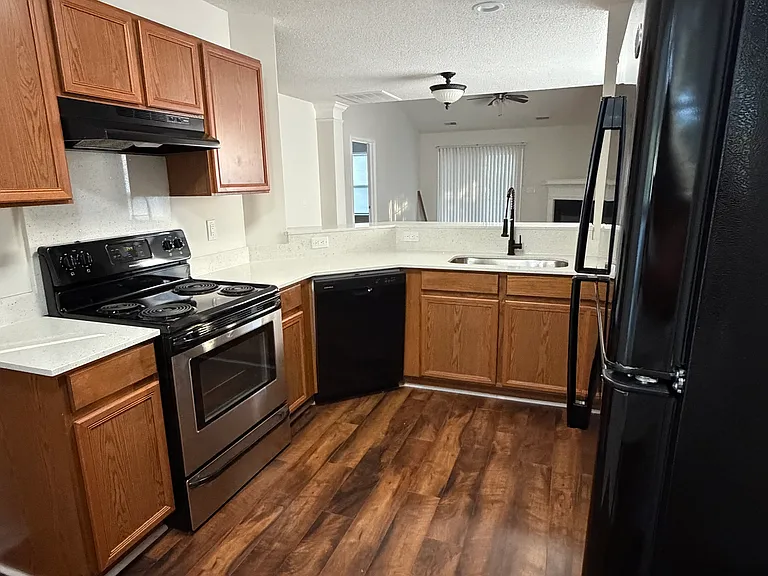 1296 River Rock Rd — Photo 4