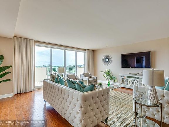 3rd image of 615 Bayshore Dr APT 602