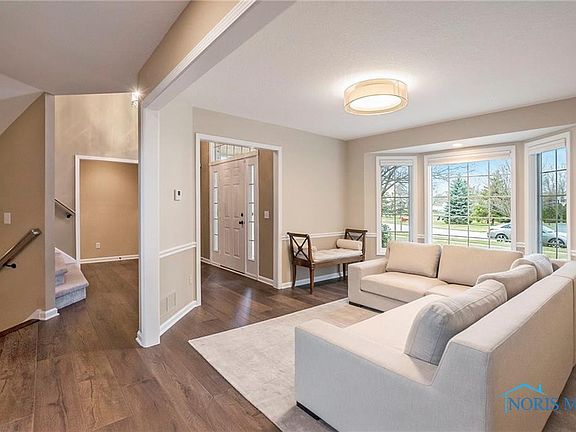3rd image of 5828 Bear Creek Dr